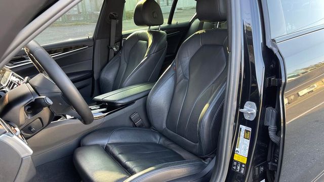 BMW寶馬 530I  第8張相片