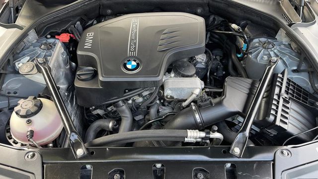 BMW寶馬 520I  第6張相片
