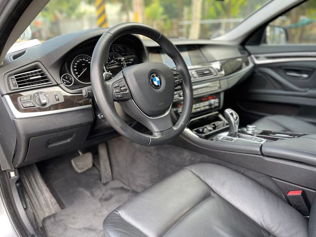 BMW寶馬 520I  第18張相片