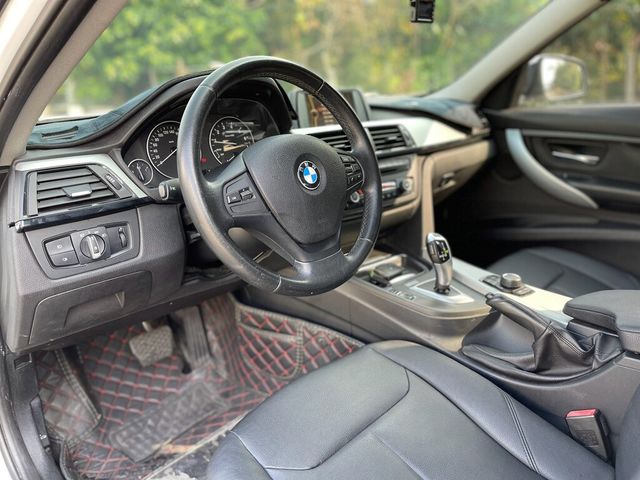 BMW寶馬 316I  第9張相片