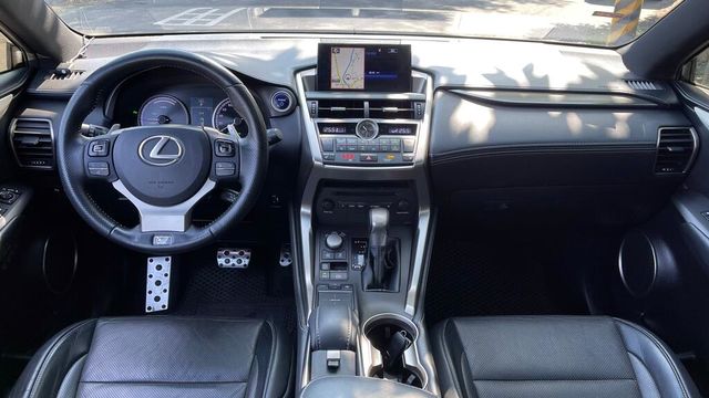 LEXUS凌志 NX300H  第9張相片