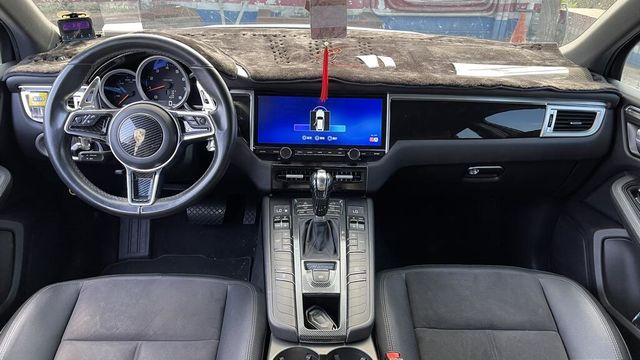 PORSCHE保時捷 MACAN  第9張相片