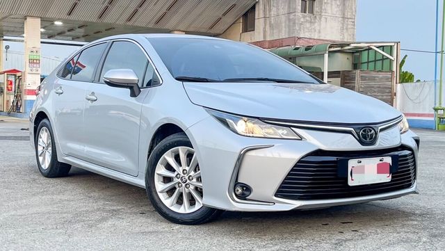 TOYOTA豐田 ALTIS  第3張相片