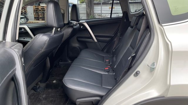 TOYOTA豐田 RAV4  第16張相片