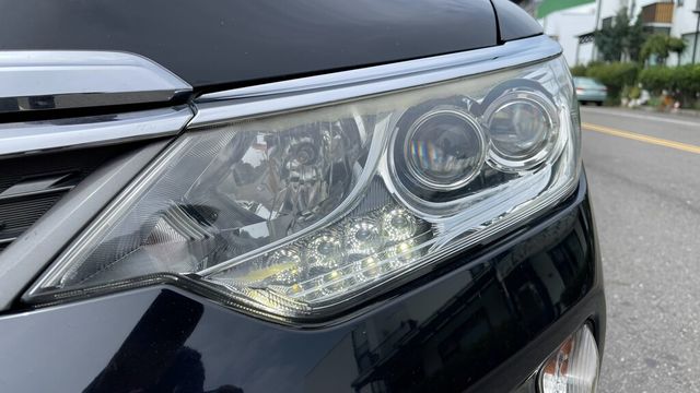 TOYOTA豐田 CAMRY HYBRID  第7張相片