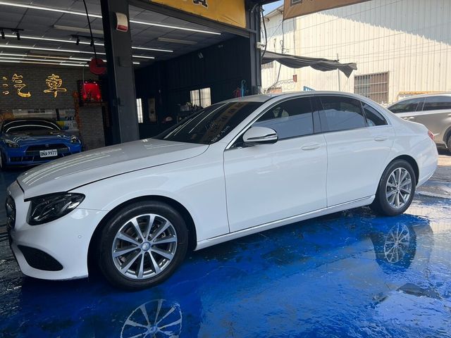 M-BENZ賓士 E220D  第1張相片