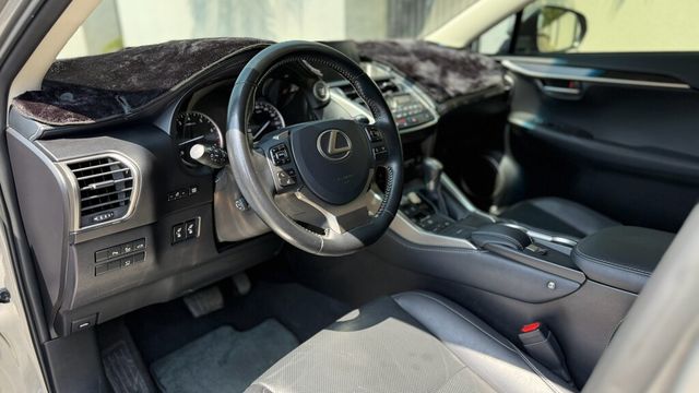 LEXUS凌志 NX200T  第19張相片