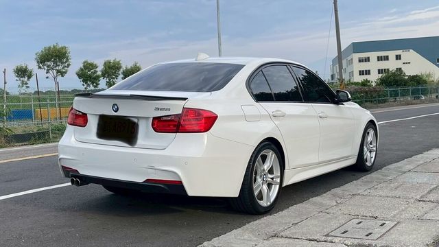 BMW寶馬 328I  第2張相片