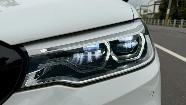 BMW寶馬 530I  第7張相片