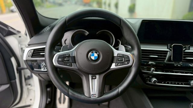 BMW寶馬 530I  第18張相片