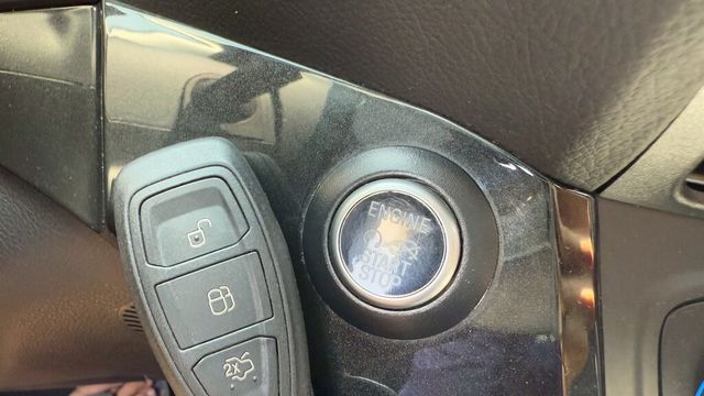FORD福特 KUGA  第12張相片