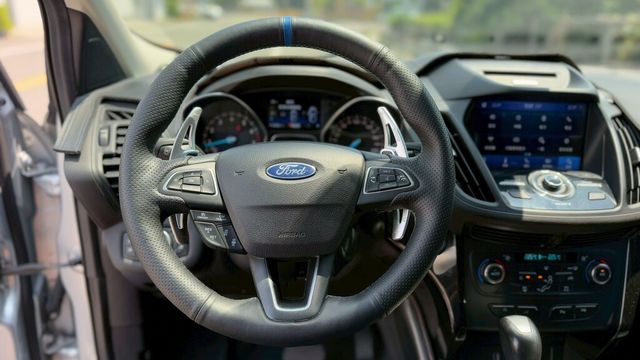 FORD福特 KUGA  第16張相片
