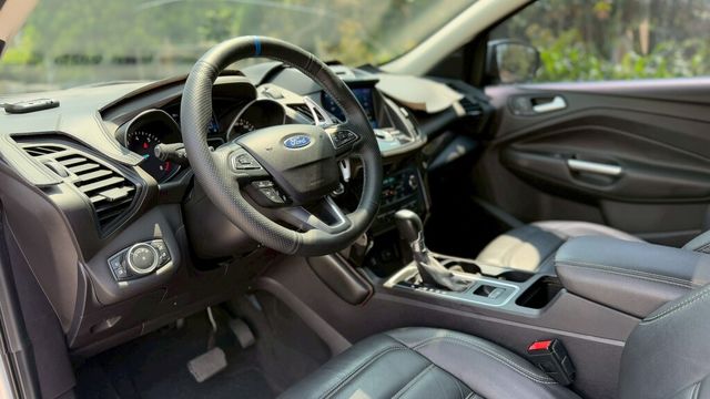 FORD福特 KUGA  第17張相片