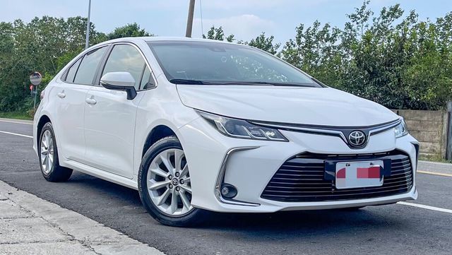 TOYOTA豐田 ALTIS  第3張相片