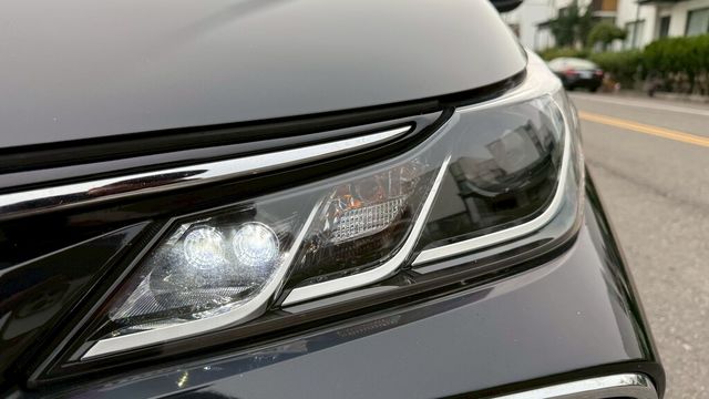 TOYOTA豐田 ALTIS  第7張相片
