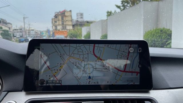 BMW寶馬 520I  第17張相片