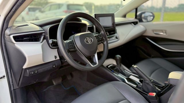 TOYOTA豐田 ALTIS  第12張相片