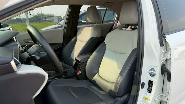 TOYOTA豐田 ALTIS  第13張相片