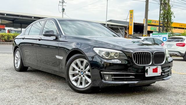 BMW寶馬 740LI  第3張相片