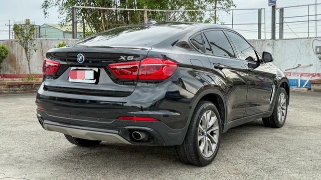 BMW寶馬 X6  第2張相片