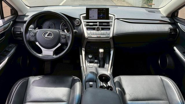 LEXUS凌志 NX200T  第5張相片