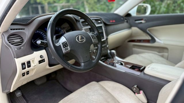 LEXUS凌志 IS250  第7張相片