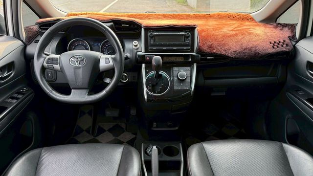 TOYOTA豐田 WISH  第5張相片