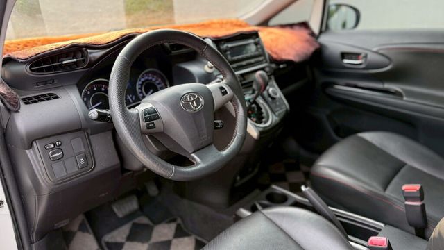 TOYOTA豐田 WISH  第9張相片