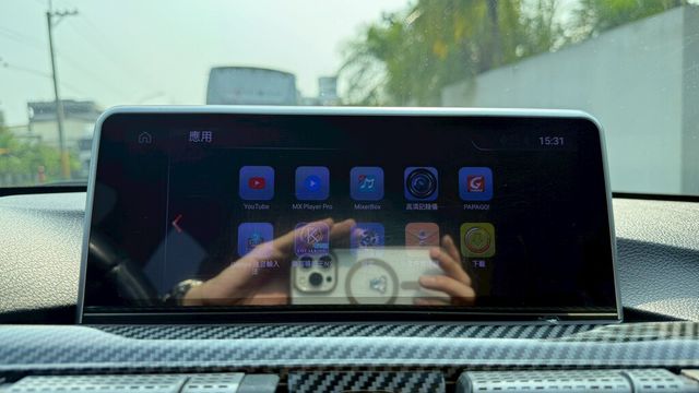 BMW寶馬 328I  第10張相片