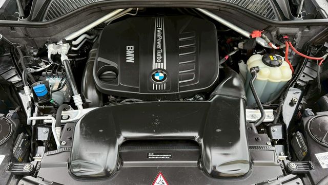 BMW寶馬 X5 XDRIVE30D  第6張相片