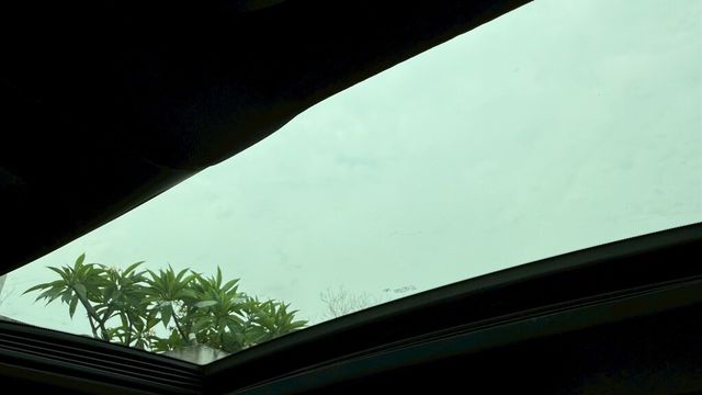BMW寶馬 528I  第8張相片