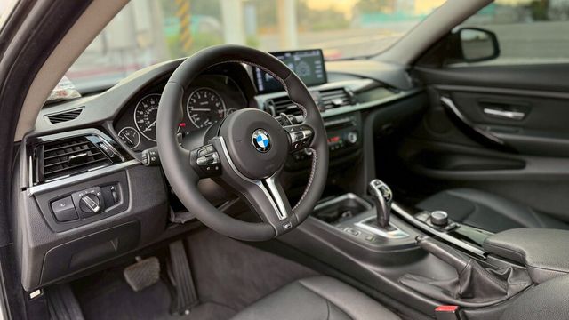 BMW寶馬 428I COUPE  第18張相片