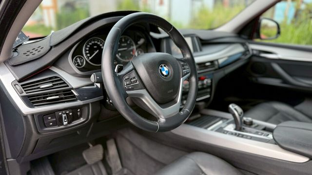 BMW寶馬 X5 XDRIVE25D  第7張相片