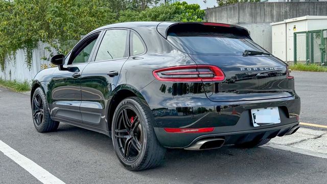 PORSCHE保時捷 MACAN  第4張相片