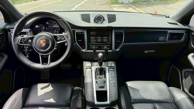PORSCHE保時捷 MACAN  第5張相片