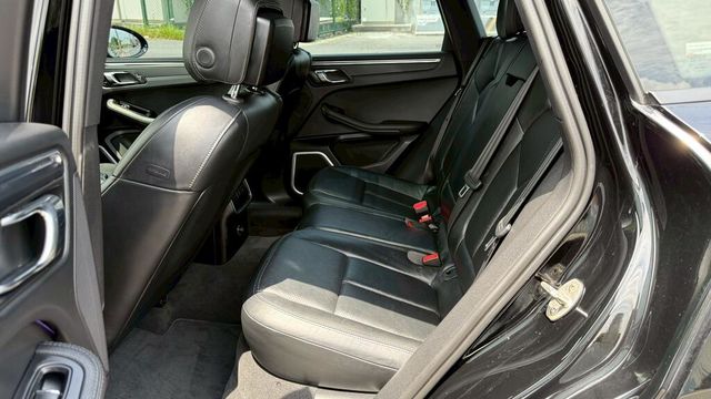 PORSCHE保時捷 MACAN  第9張相片