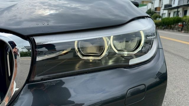 BMW寶馬 740LI  第7張相片