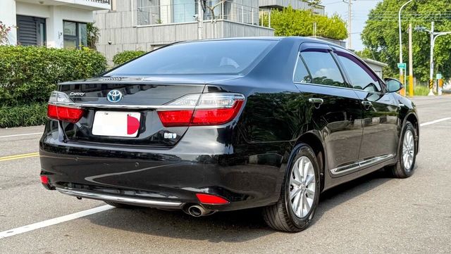 TOYOTA豐田 CAMRY  第2張相片