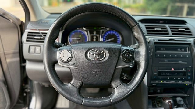 TOYOTA豐田 CAMRY  第12張相片