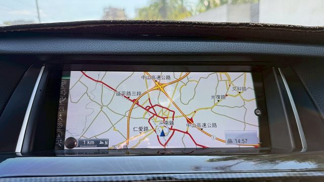 BMW寶馬 528I  第8張相片
