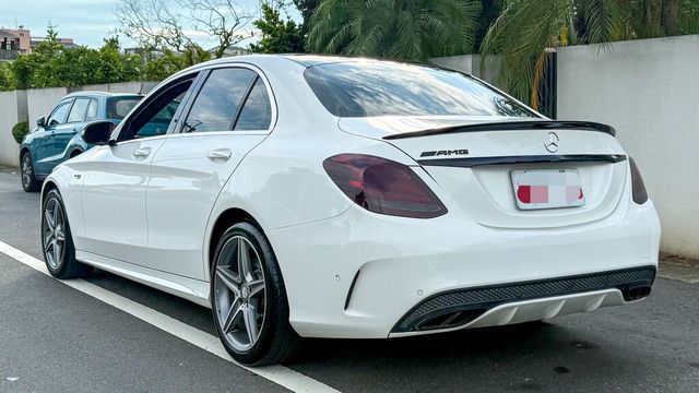 M-BENZ賓士 C400  第4張相片