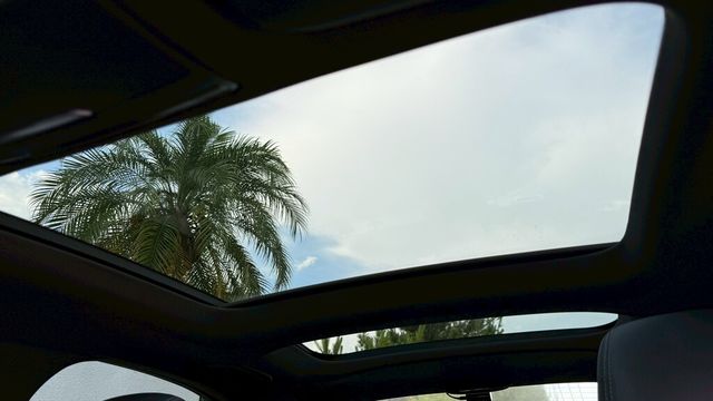 M-BENZ賓士 C400  第9張相片