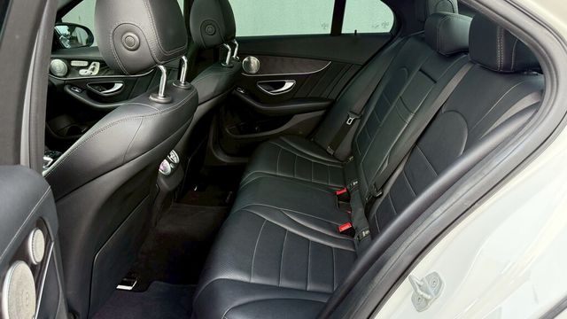 M-BENZ賓士 C400  第20張相片