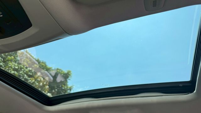 BMW寶馬 528I  第9張相片