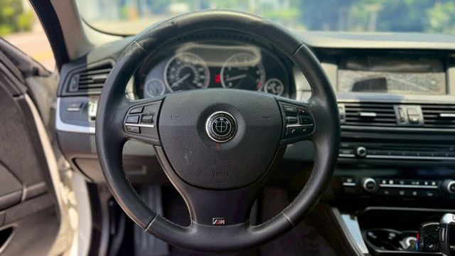 BMW寶馬 528I  第16張相片