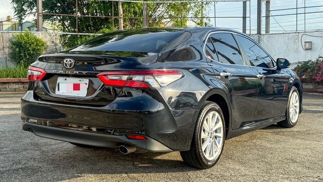 TOYOTA豐田 CAMRY  第2張相片