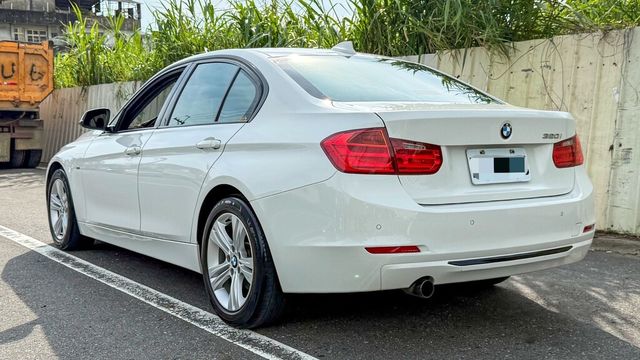 BMW寶馬 320I  第4張相片