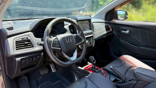 LUXGEN納智捷 S3  第7張相片