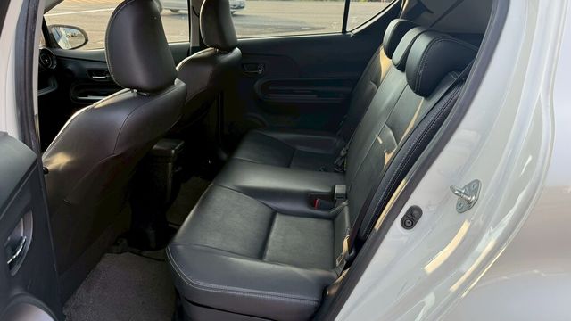 TOYOTA豐田 PRIUS C  第8張相片