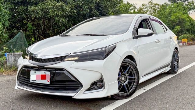 TOYOTA豐田 ALTIS  第1張相片